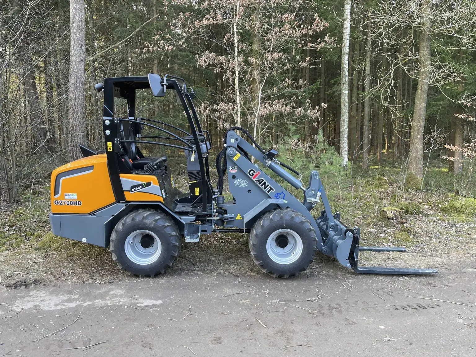 GIANT Radlader G2700HD von Ziel Baumaschinen