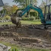Gartenteich mit Minibagger ausheben: Form, Boden und Aushub clever organisieren | Ziel Baumaschinen