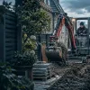 Minibagger im Hinterhof: Zufahrt bei Reihenhaus und engem Grundstück planen | Ziel Baumaschinen